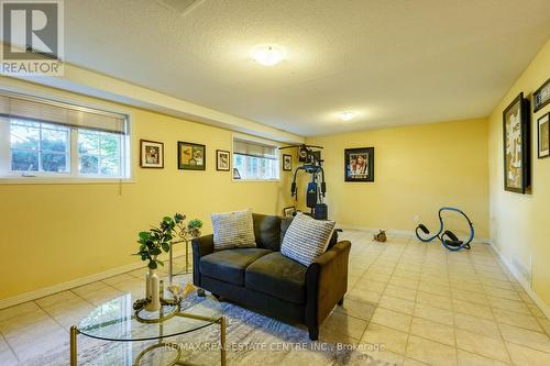 591 Bentinck Drive, St. Clair, ON - Indoor Photo Showing Living Room