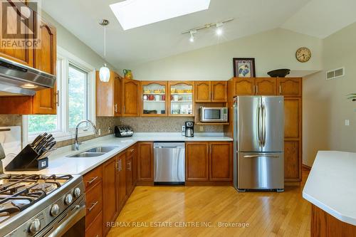 591 Bentinck Drive, St. Clair, ON - Indoor Photo Showing Kitchen With Double Sink