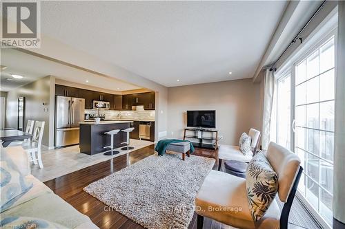 493 Beaumont Crescent, Kitchener, ON - Indoor Photo Showing Living Room