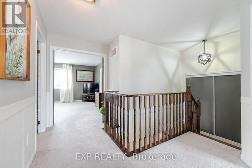 8769 Dogwood Crescent, Niagara Falls, ON - Indoor Photo Showing Other Room