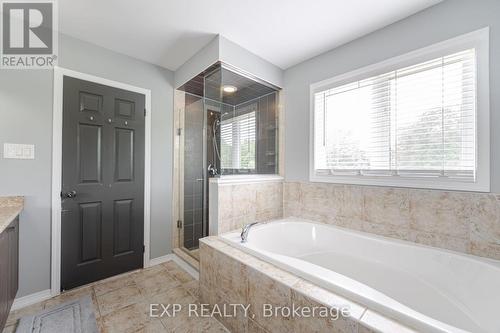 8769 Dogwood Crescent, Niagara Falls, ON - Indoor Photo Showing Bathroom