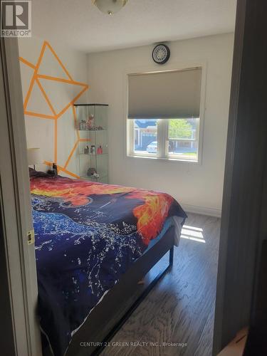 21 Mortimer Drive, Brampton, ON - Indoor Photo Showing Bedroom
