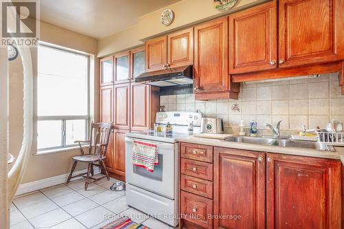 493 Carlaw Avenue, Toronto (North Riverdale), ON - Indoor Photo Showing Kitchen With Double Sink