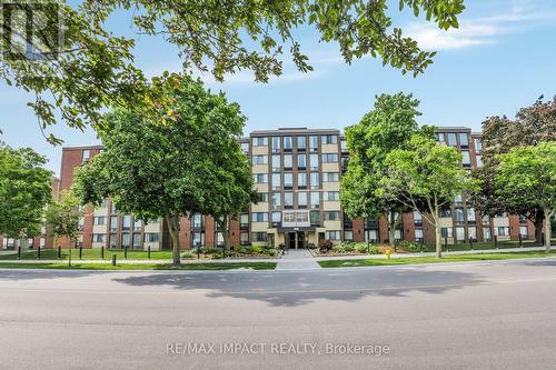 302 - 1540 Pickering Parkway, Pickering, ON - Outdoor With Facade