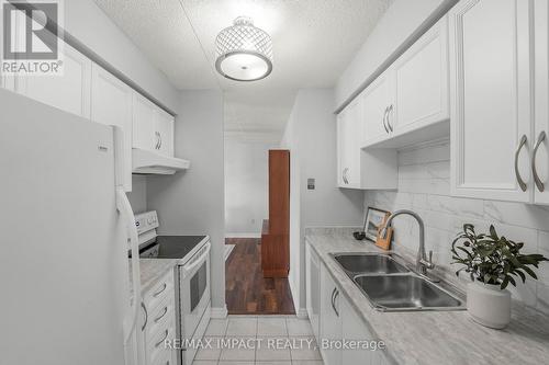 302 - 1540 Pickering Parkway, Pickering, ON - Indoor Photo Showing Kitchen With Double Sink