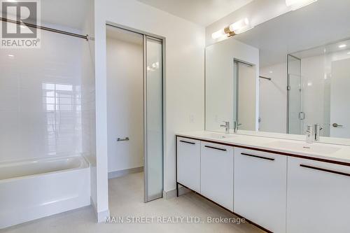 1509 - 185 Deerfield Road, Newmarket (Central Newmarket), ON - Indoor Photo Showing Bathroom