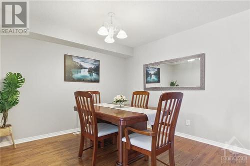 Formal dining room area. - 210 Rolling Meadow Crescent, Ottawa, ON 