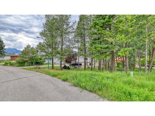 7315 Glacier Drive, Radium Hot Springs, BC 