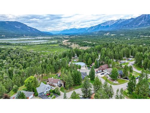 7315 Glacier Drive, Radium Hot Springs, BC 