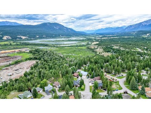 7315 Glacier Drive, Radium Hot Springs, BC 