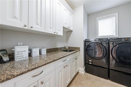 7 Gregorio Court, Ancaster, ON - Indoor Photo Showing Laundry Room