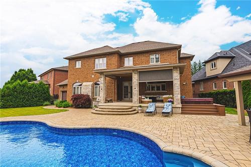 7 Gregorio Court, Ancaster, ON - Outdoor With In Ground Pool