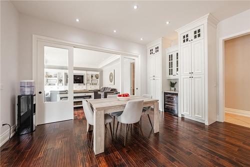 7 Gregorio Court, Ancaster, ON - Indoor Photo Showing Dining Room