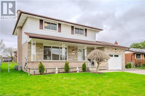 127 Applewood Crescent, Guelph, ON - Outdoor With Facade