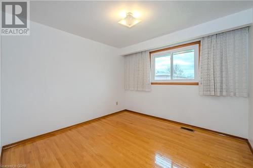 127 Applewood Crescent, Guelph, ON - Indoor Photo Showing Other Room