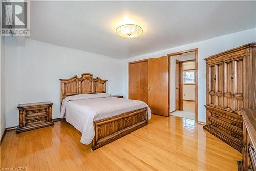 127 Applewood Crescent, Guelph, ON - Indoor Photo Showing Bedroom