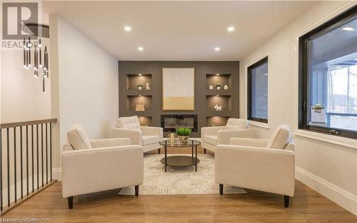 2008 Witmer Road, Petersburg, ON - Indoor Photo Showing Living Room