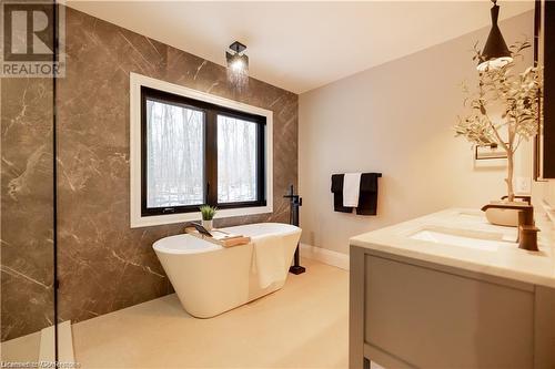 2008 Witmer Road, Petersburg, ON - Indoor Photo Showing Bathroom