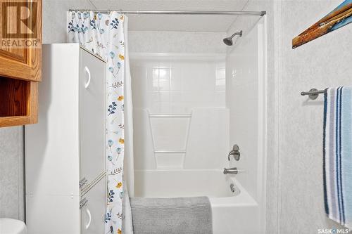 2 Clark Street, Sun Valley, SK - Indoor Photo Showing Bathroom