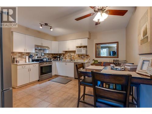 105 3307 Westwood Drive, Prince George, BC - Indoor Photo Showing Kitchen