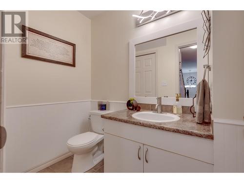 105 3307 Westwood Drive, Prince George, BC - Indoor Photo Showing Bathroom