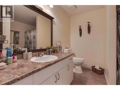 105 3307 Westwood Drive, Prince George, BC - Indoor Photo Showing Bathroom