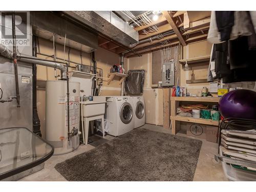 105 3307 Westwood Drive, Prince George, BC - Indoor Photo Showing Laundry Room