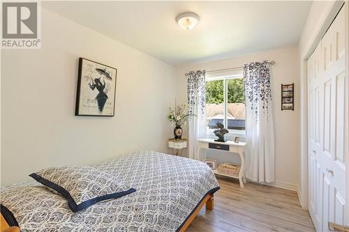 10 Victoria Street, Lancaster, ON - Indoor Photo Showing Bedroom