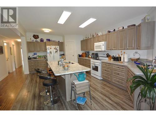 1645 Cottonwood Street, Telkwa, BC - Indoor Photo Showing Kitchen With Double Sink