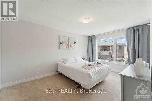 209 Anyolite, Ottawa, ON - Indoor Photo Showing Bedroom