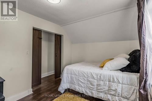 68 King Street N, Kawartha Lakes, ON - Indoor Photo Showing Bedroom