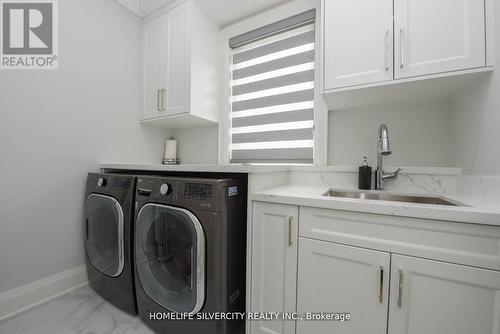 455 Samford Place, Oakville (Bronte East), ON - Indoor Photo Showing Laundry Room