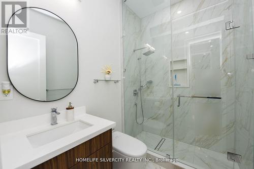 455 Samford Place, Oakville (Bronte East), ON - Indoor Photo Showing Bathroom