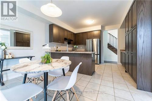 2 Froggy Drive, Thorold, ON - Indoor Photo Showing Dining Room