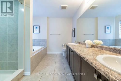 2 Froggy Drive, Thorold, ON - Indoor Photo Showing Bathroom