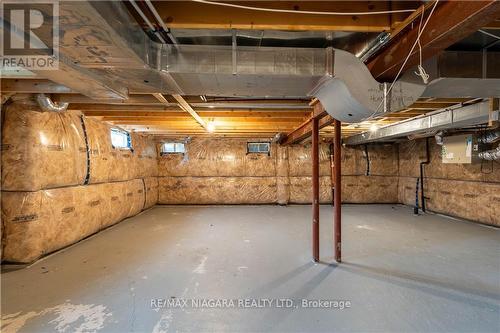 2 Froggy Drive, Thorold, ON - Indoor Photo Showing Basement