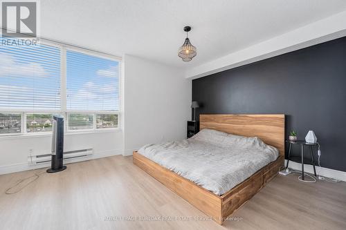 511 - 495 8 Highway, Hamilton, ON - Indoor Photo Showing Bedroom