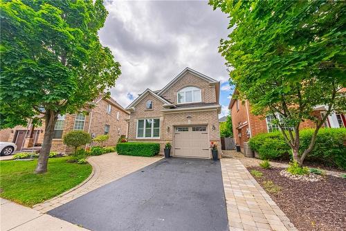 2270 Dunforest Crescent, Oakville, ON 