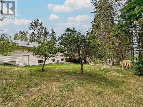 4827 Kitwanga Drive, 108 Mile Ranch, BC - Outdoor