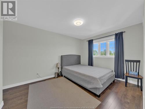 10363 Beverly Glen, Windsor, ON - Indoor Photo Showing Bedroom