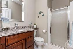 3-piece main floor bathroom - 