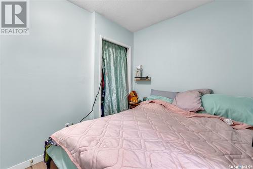 511 I Avenue N, Saskatoon, SK - Indoor Photo Showing Bedroom
