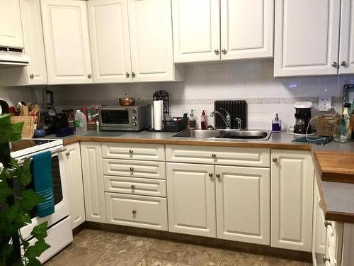 106 - 105 Knighton Rd, Kimberley, BC - Indoor Photo Showing Kitchen