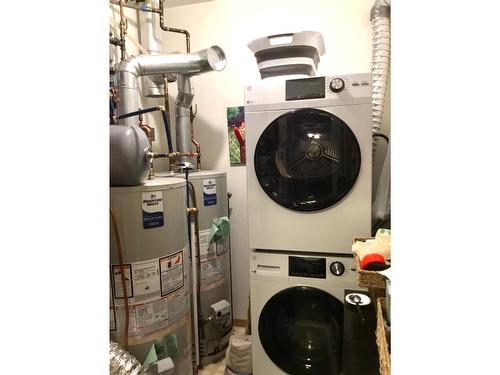 106 - 105 Knighton Rd, Kimberley, BC - Indoor Photo Showing Laundry Room