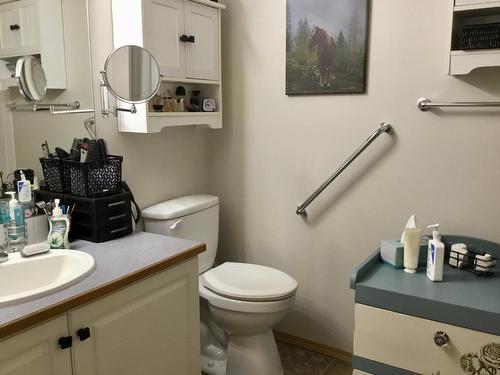 106 - 105 Knighton Rd, Kimberley, BC - Indoor Photo Showing Bathroom