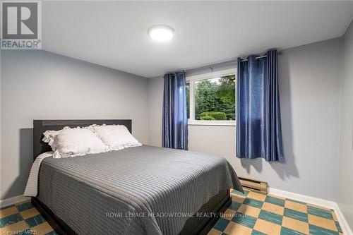 99 River Road, Brampton, ON - Indoor Photo Showing Bedroom