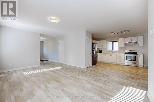 22 Bounty Avenue, Thorold, ON - Indoor Photo Showing Kitchen