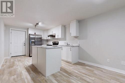 22 Bounty Avenue, Thorold, ON - Indoor Photo Showing Kitchen