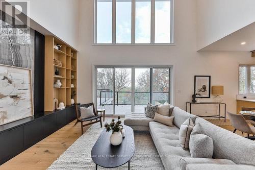 62 Melrose Drive, Niagara-On-The-Lake, ON - Indoor Photo Showing Living Room