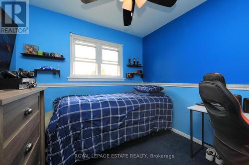 19 Deekshill Drive, Toronto, ON - Indoor Photo Showing Bedroom